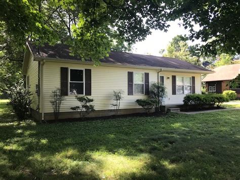 Select Bedrooms. . For rent in murray ky